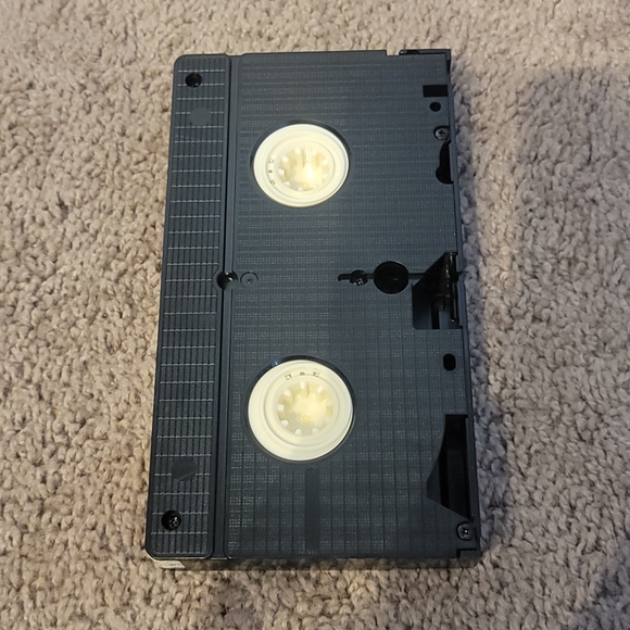 Vintage 1989 Batman VHS - Picture 8 of 8